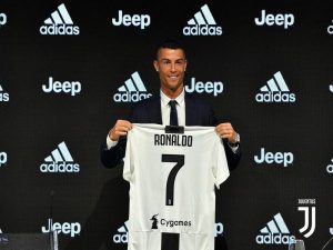 Tin bóng đá sáng 5/8: Ronaldo muốn rời Juventus để tìm thử thách mới
