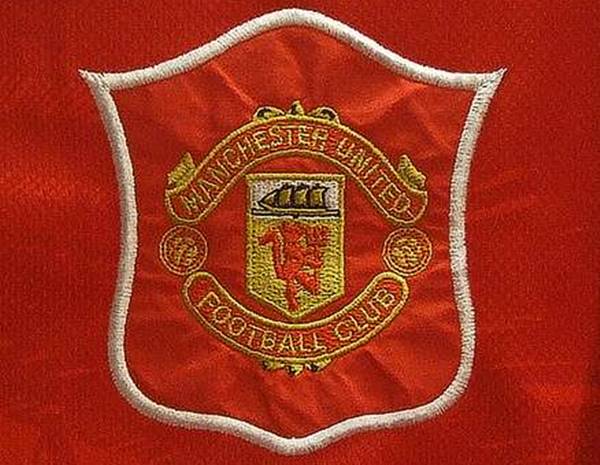 Ý nghĩa logo Manchester United thứ tư