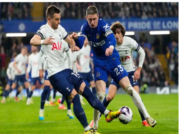Tin bóng đá 3/5: Chelsea vượt qua Tottenham ở trận derby London
