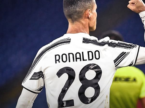 Số áo của Ronaldo