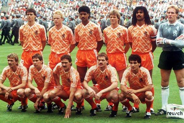 Hà Lan vô địch Euro 1988