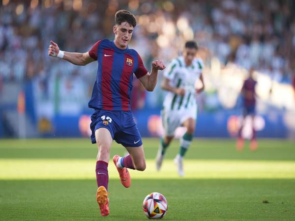 Phong cách chơi bóng của Pau Victor