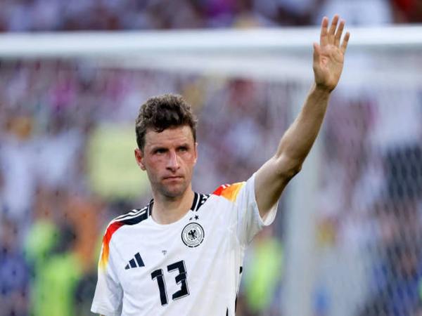 Tiền đạo Thomas Müller