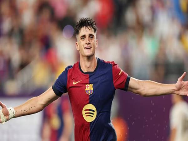 Tin Barcelona: Barca cân nhắc bán tiền đạo trẻ Pau Victor