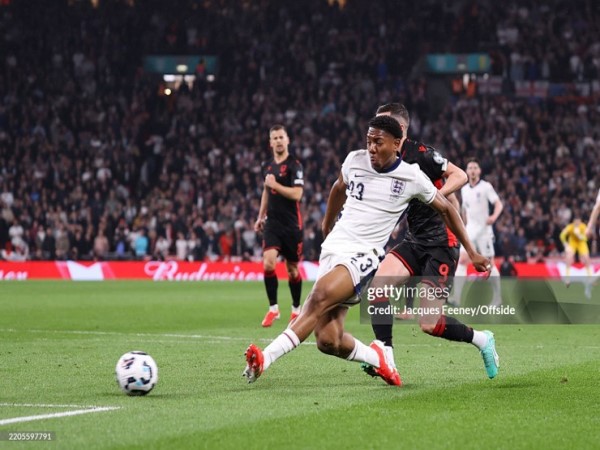 BĐ Anh: Sao trẻ Arsenal bất ngờ bị loại khỏi đội hình tuyển Anh BĐ Anh: Sao trẻ Arsenal bất ngờ bị loại khỏi đội hình tuyển Anh