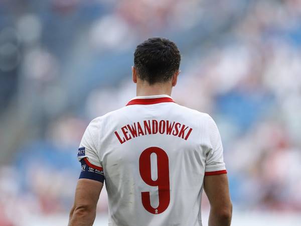 Ý nghĩa của so ao Lewandowski - Áo số 9