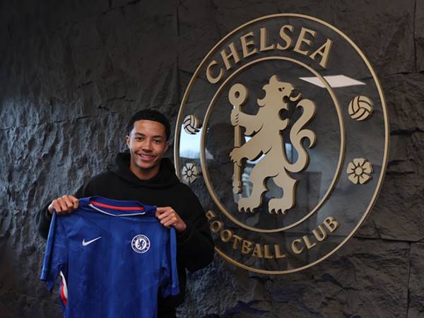 Tin Chelsea: Yisa Alao được Chelsea đặt trọn niềm tin Tin Chelsea: Yisa Alao được Chelsea đặt trọn niềm tin