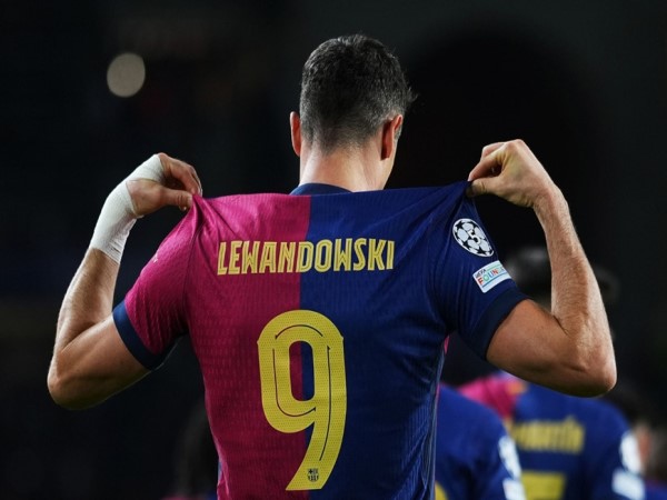 Tin Barca: Lewandowski đối mặt nguy cơ giảm nửa lương Tin Barca: Lewandowski đối mặt nguy cơ giảm nửa lương