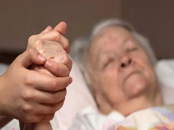 Nằm mơ thấy người già chết có ý nghĩa gì?