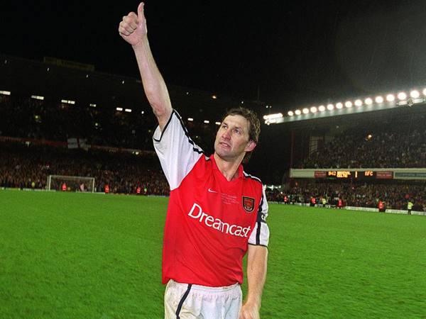 hậu vệ Arsenal huyền thoại vĩ đại nhất